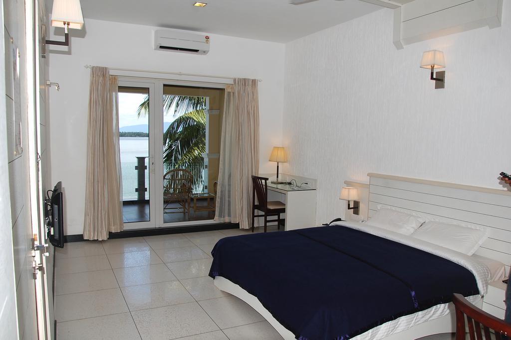 Blue Waters Hotel Kundapur Phòng bức ảnh